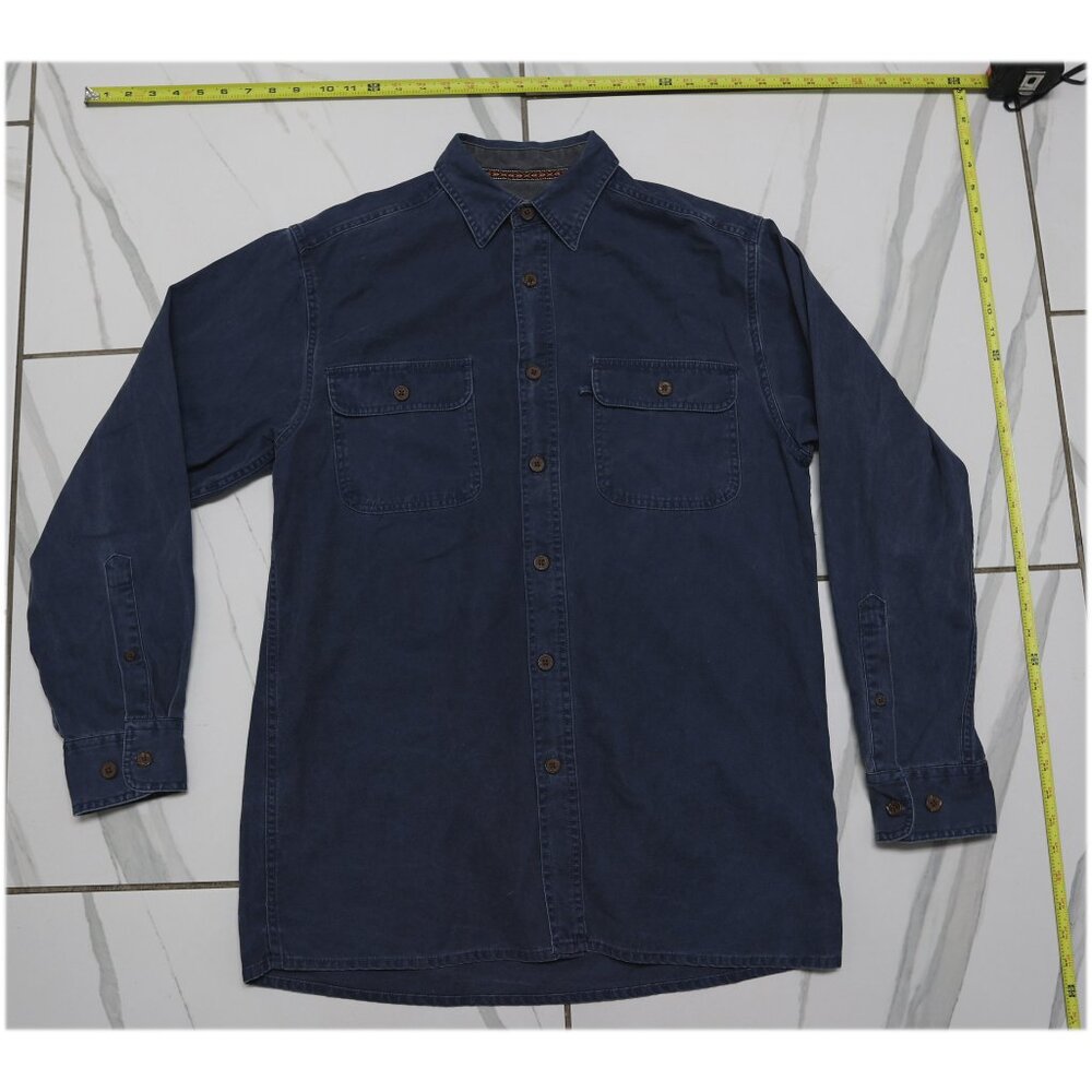 Clearwater Outfitters Blue Button Down Shirt size Medium